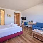 Strandhotel Vierjahreszeiten Hotel 4*