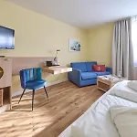 Strandhotel Vierjahreszeiten 4*