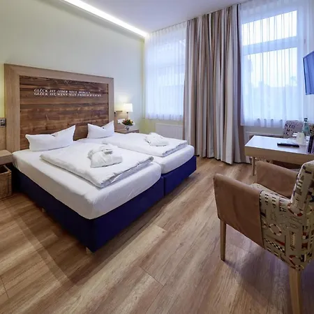 Hotel Strandhotel Vierjahreszeiten 4*