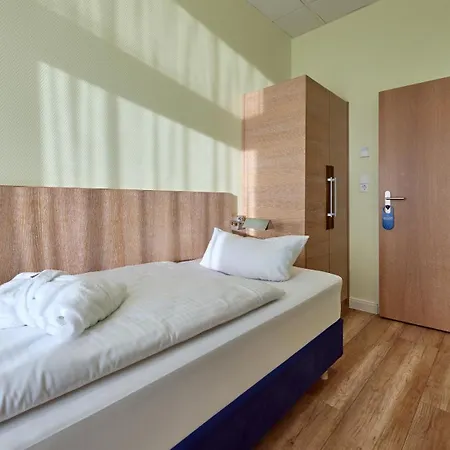 Hotel Strandhotel Vierjahreszeiten 4*