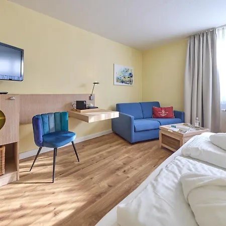 Strandhotel Vierjahreszeiten 4*