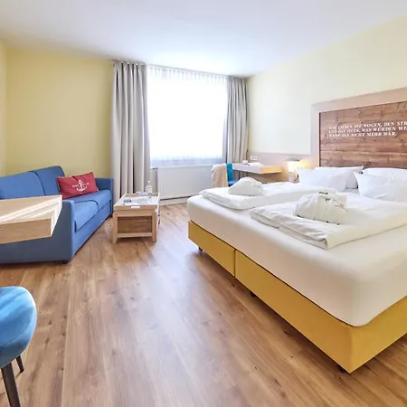 Hotel Strandhotel Vierjahreszeiten 4*