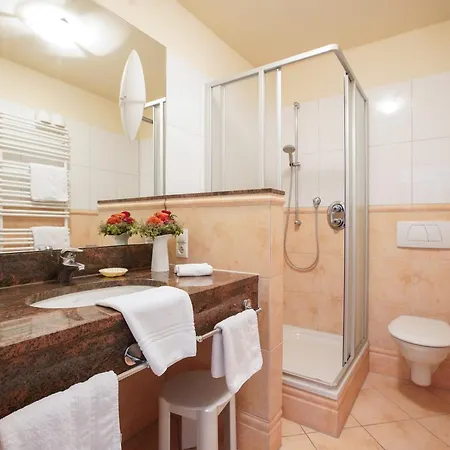 Strandhotel Vierjahreszeiten 4*
