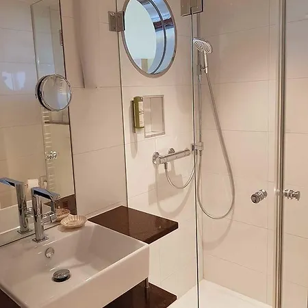 Strandhotel Vierjahreszeiten 4*
